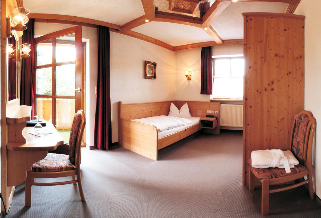 Wellness Hotel Bayerischer Hof Rimbach  Exterior photo